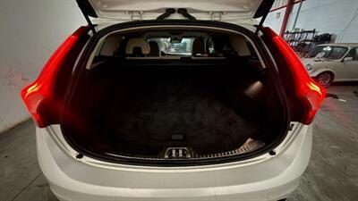 2015 Volvo V60 Cross Country T5 Cross Country Platinum Wagon 4D   - Photo 47 - Manassas, VA 20109