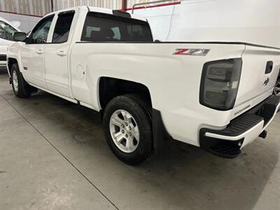 2017 Chevrolet Silverado 1500 LT Pickup 4D 6 1/2 ft   - Photo 10 - Manassas, VA 20109