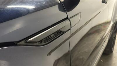 2014 Land Rover Range Rover Evoque Pure Plus Sport Utility 4D   - Photo 17 - Manassas, VA 20109