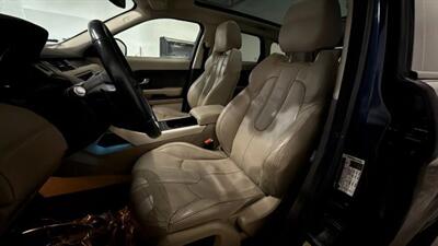 2014 Land Rover Range Rover Evoque Pure Plus Sport Utility 4D   - Photo 34 - Manassas, VA 20109