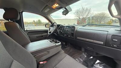 2011 Chevrolet Silverado 1500 LT Pickup 4D 6 1/2 ft   - Photo 46 - Manassas, VA 20109
