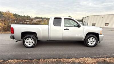 2011 Chevrolet Silverado 1500 LT Pickup 4D 6 1/2 ft   - Photo 3 - Manassas, VA 20109