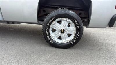 2011 Chevrolet Silverado 1500 LT Pickup 4D 6 1/2 ft   - Photo 52 - Manassas, VA 20109