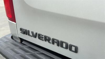 2011 Chevrolet Silverado 1500 LT Pickup 4D 6 1/2 ft   - Photo 17 - Manassas, VA 20109
