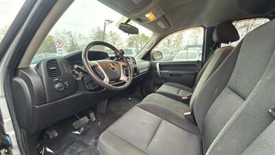 2011 Chevrolet Silverado 1500 LT Pickup 4D 6 1/2 ft   - Photo 24 - Manassas, VA 20109