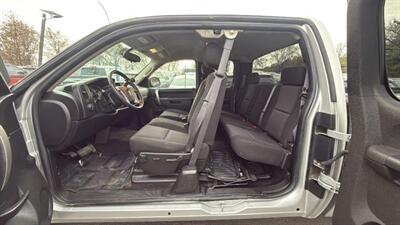 2011 Chevrolet Silverado 1500 LT Pickup 4D 6 1/2 ft   - Photo 21 - Manassas, VA 20109