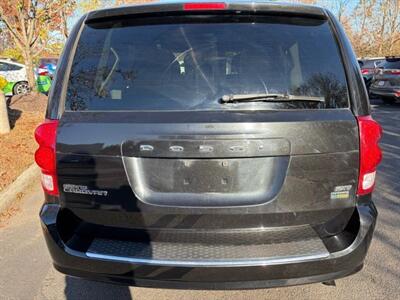 2016 Dodge Grand Caravan SXT Minivan 4D - Photo 7 - Manassas, VA 20109