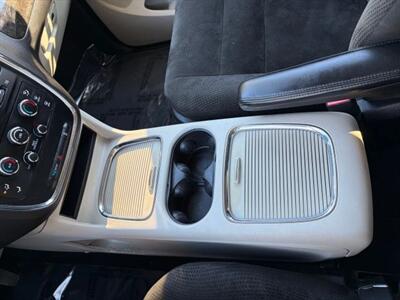2016 Dodge Grand Caravan SXT Minivan 4D - Photo 23 - Manassas, VA 20109