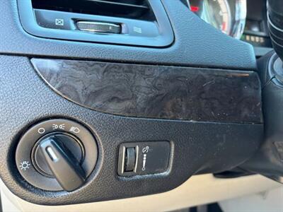 2016 Dodge Grand Caravan SXT Minivan 4D - Photo 29 - Manassas, VA 20109