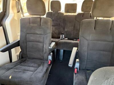 2016 Dodge Grand Caravan SXT Minivan 4D - Photo 28 - Manassas, VA 20109