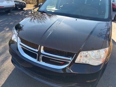 2016 Dodge Grand Caravan SXT Minivan 4D - Photo 11 - Manassas, VA 20109