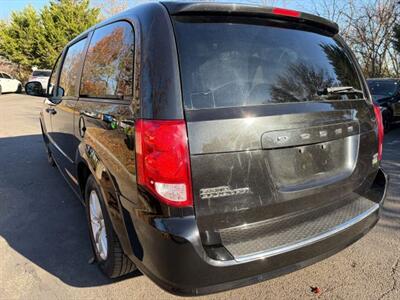 2016 Dodge Grand Caravan SXT Minivan 4D - Photo 8 - Manassas, VA 20109