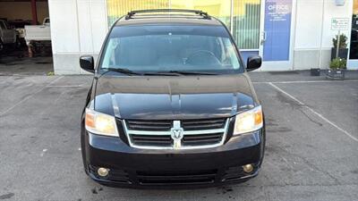 2009 Dodge Grand Caravan SXT Minivan 4D - Photo 14 - Manassas, VA 20109