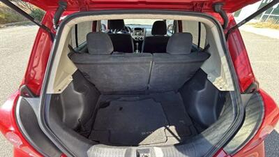2011 Nissan Versa S Hatchback 4D - Photo 32 - Manassas, VA 20109