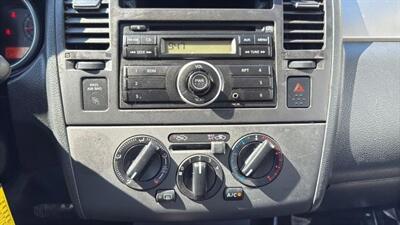 2011 Nissan Versa S Hatchback 4D - Photo 23 - Manassas, VA 20109