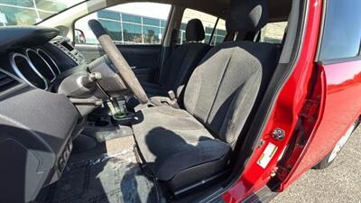 2011 Nissan Versa S Hatchback 4D - Photo 25 - Manassas, VA 20109