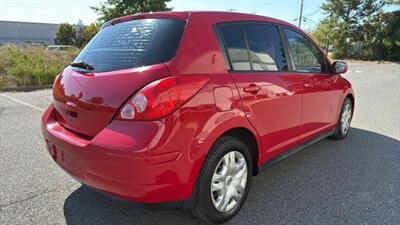 2011 Nissan Versa S Hatchback 4D - Photo 4 - Manassas, VA 20109