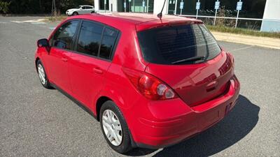 2011 Nissan Versa S Hatchback 4D - Photo 9 - Manassas, VA 20109