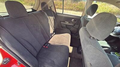 2011 Nissan Versa S Hatchback 4D - Photo 35 - Manassas, VA 20109