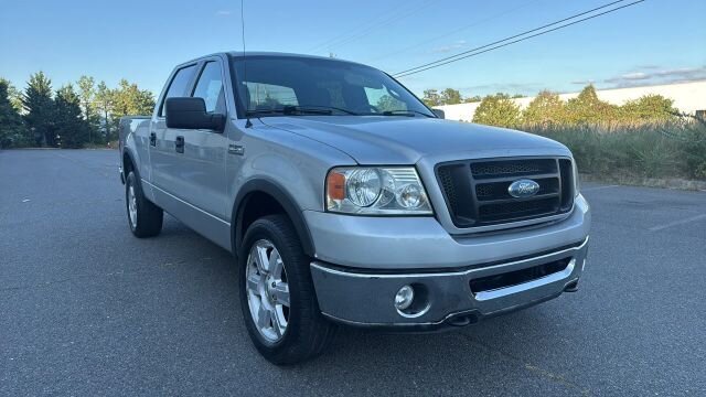 2008 Ford F-150 XLT Pickup 4D 5 1/2 ft  