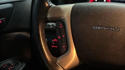 2014 GMC Acadia Denali Sport Utility 4D   - Photo 23 - Manassas, VA 20109