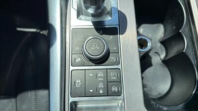 2014 Land Rover Range Rover Sport Supercharged Sport Utility 4D - Photo 31 - Manassas, VA 20109