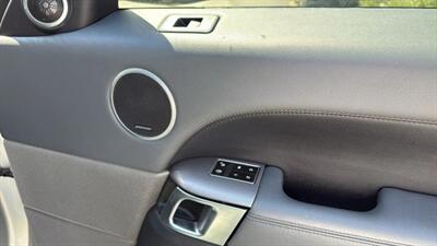2014 Land Rover Range Rover Sport Supercharged Sport Utility 4D - Photo 55 - Manassas, VA 20109