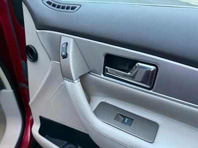 2013 Lincoln MKX Sport Utility 4D   - Photo 63 - Manassas, VA 20109