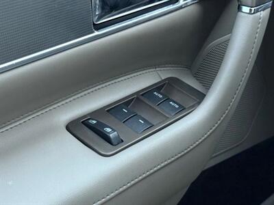 2013 Lincoln MKX Sport Utility 4D   - Photo 29 - Manassas, VA 20109