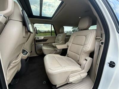 2020 Lincoln Navigator L Reserve Sport Utility 4D   - Photo 38 - Manassas, VA 20109