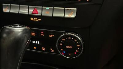 2013 Mercedes-Benz C 300 4MATIC Luxury Sedan 4D - Photo 31 - Manassas, VA 20109