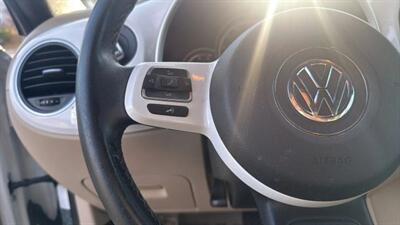 2013 Volkswagen Beetle Convertible TDI Convertible 2D   - Photo 21 - Manassas, VA 20109