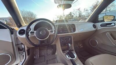 2013 Volkswagen Beetle Convertible TDI Convertible 2D   - Photo 18 - Manassas, VA 20109