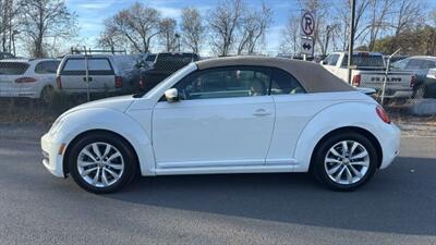 2013 Volkswagen Beetle Convertible TDI Convertible 2D   - Photo 9 - Manassas, VA 20109