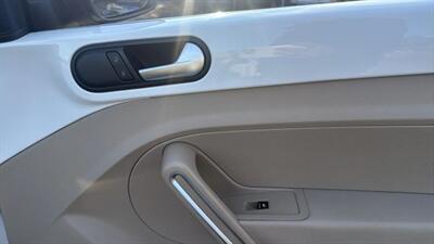 2013 Volkswagen Beetle Convertible TDI Convertible 2D   - Photo 38 - Manassas, VA 20109