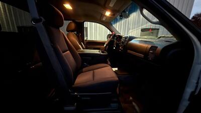 2013 Chevrolet Silverado 2500 LT Pickup 4D 6 1/2 ft   - Photo 35 - Manassas, VA 20109