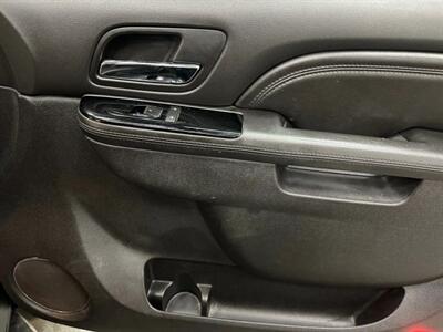 2011 Cadillac Escalade ESV Sport Utility 4D - Photo 24 - Manassas, VA 20109