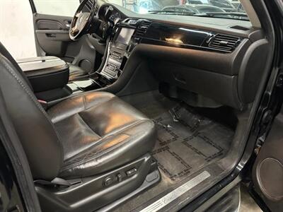 2011 Cadillac Escalade ESV Sport Utility 4D - Photo 22 - Manassas, VA 20109