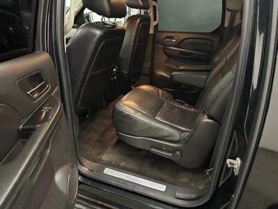 2011 Cadillac Escalade ESV Sport Utility 4D - Photo 17 - Manassas, VA 20109