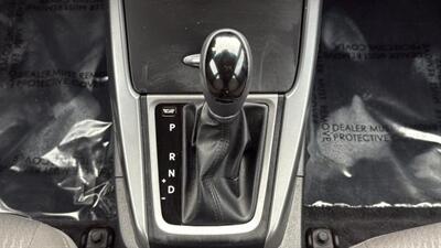 2015 Hyundai ELANTRA SE Sedan 4D - Photo 28 - Manassas, VA 20109