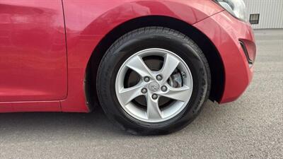 2015 Hyundai ELANTRA SE Sedan 4D - Photo 48 - Manassas, VA 20109