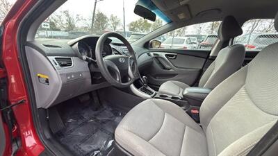 2015 Hyundai ELANTRA SE Sedan 4D - Photo 34 - Manassas, VA 20109
