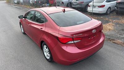 2015 Hyundai ELANTRA SE Sedan 4D - Photo 9 - Manassas, VA 20109