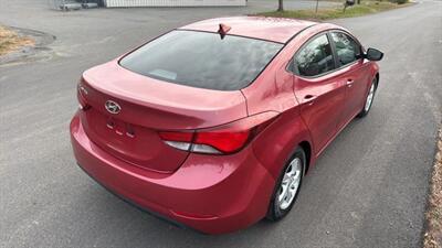 2015 Hyundai ELANTRA SE Sedan 4D - Photo 5 - Manassas, VA 20109