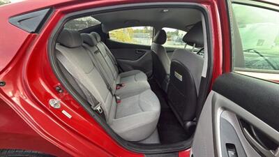 2015 Hyundai ELANTRA SE Sedan 4D - Photo 41 - Manassas, VA 20109
