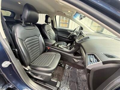 2017 Ford Edge SEL Sport Utility 4D   - Photo 47 - Manassas, VA 20109