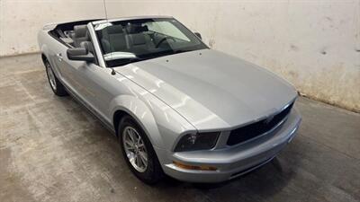 2005 Ford Mustang Deluxe Convertible 2D   - Photo 19 - Manassas, VA 20109