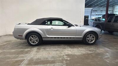 2005 Ford Mustang Deluxe Convertible 2D   - Photo 3 - Manassas, VA 20109