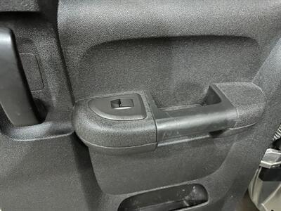 2012 Chevrolet Silverado 1500 LTZ Pickup 4D 6 1/2 ft - Photo 33 - Manassas, VA 20109