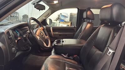 2011 Chevrolet Silverado 1500 LT Pickup 4D 6 1/2 ft   - Photo 19 - Manassas, VA 20109